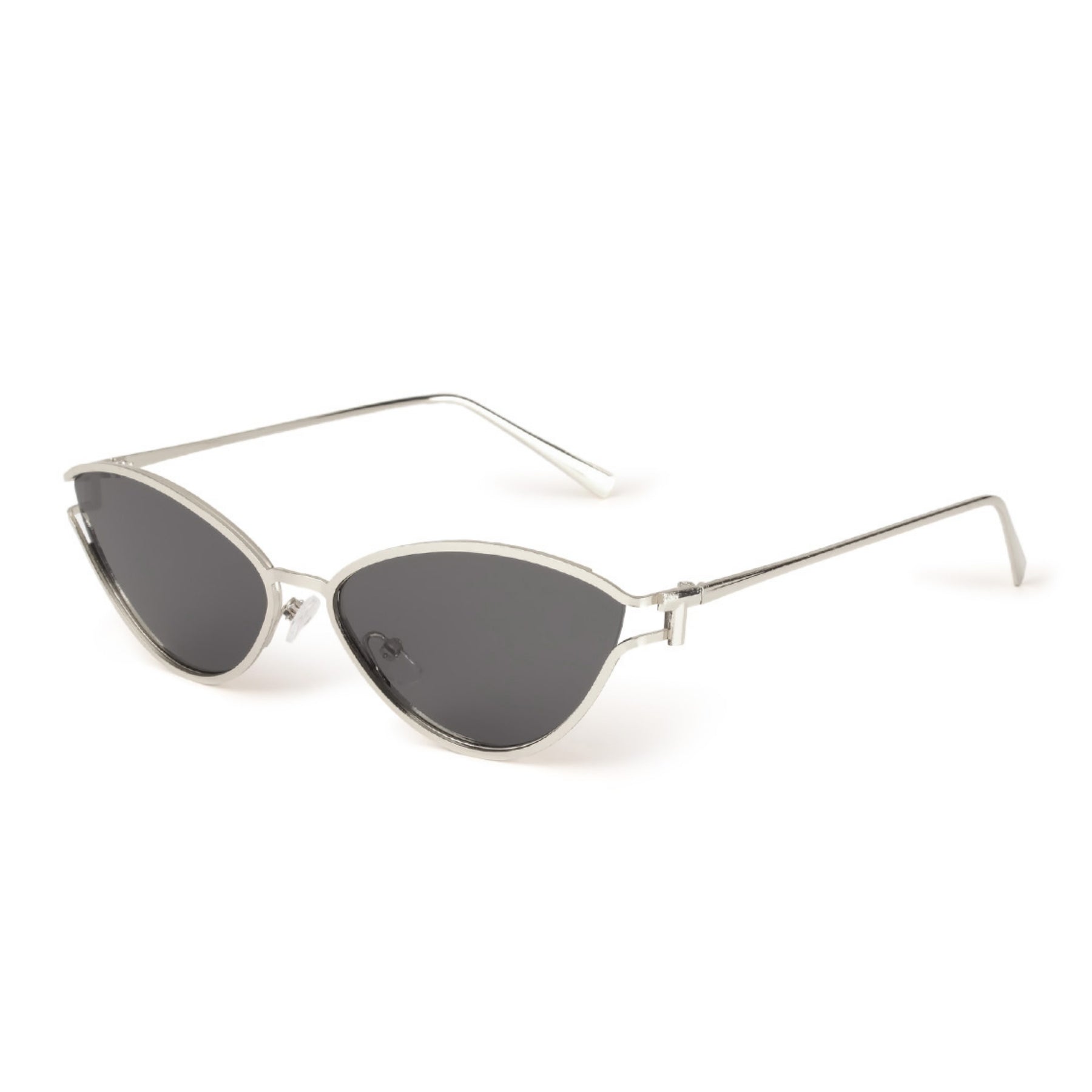 Make a statement in ELARA Cat Eye Sunglasses. Featuring a metallic copper frame, full UV protection, and a sleek cat-eye design for a bold, elevated look that turns heads.